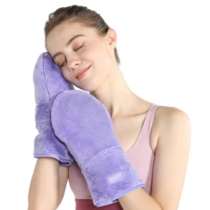 These microwavable arthritis gloves provide soothing heat therapy for pain relief in hands and wrists, ideal for carpal tunnel, trigger finger, and stiff joints, featuring a washable cover and universal size.