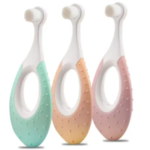 This 3-pack of ultra soft baby toothbrushes with a round handle helps toddlers aged 1-3 to gently clean and care for their teeth and gums.