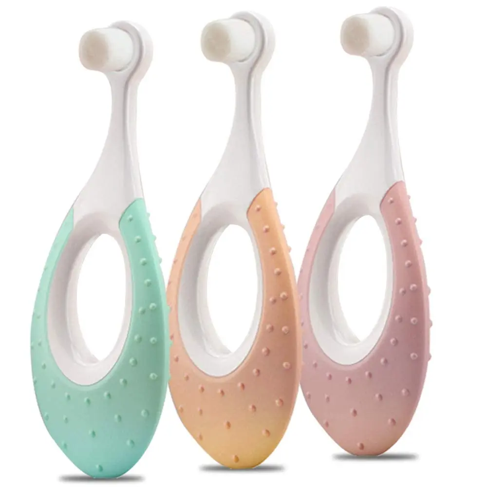 This 3-pack of ultra soft baby toothbrushes with a round handle helps toddlers aged 1-3 to gently clean and care for their teeth and gums.