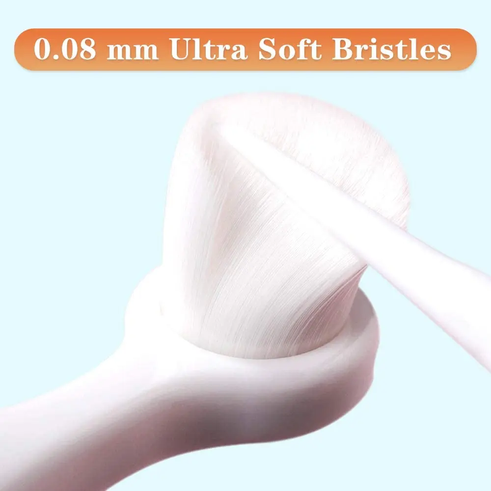 This 3-pack of ultra soft baby toothbrushes with a round handle helps toddlers aged 1-3 to gently clean and care for their teeth and gums.