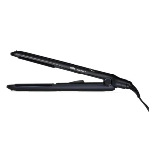 The Braun Satin Hair 7 SensoCare hair straightener automatically adjusts temperature for optimal heat protection with its ceramic plates.