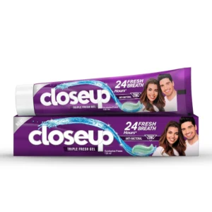 Closeup Triple Fresh Eucalyptus Freeze gel toothpaste provides 24-hour fresh breath with its anti-bacterial zinc formula that cleans deep and eliminates germs.