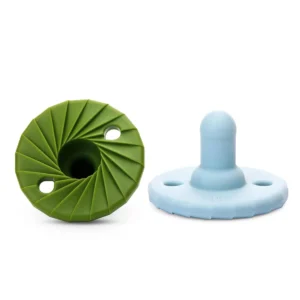 The Doddle & Co Tokyo Pop pacifier in Scout/Cloud 9 is made of 100% silicone with a natural nipple shape, perfect for soothing babies 0-3 months old.