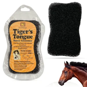The EPONA Tiger's Tongue Horse Groomer deep cleans embedded dirt, dung, and dried sweat, leaving a horse's coat clean and refreshed.