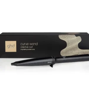 The ghd Curve Creative Curl Wand with its unique tapered barrel creates bouncy, natural-looking curls while ultra-zone technology maintains the optimum styling temperature for healthier hair.