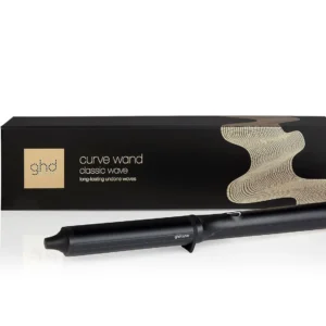 The ghd Curve Classic Wave Wand with its oval barrel creates glamorous Hollywood waves while maintaining a safer styling temperature to minimize hair damage and is suitable for all hair lengths.