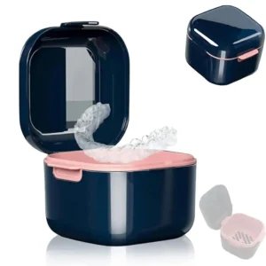 Blue MAKINGTEC solid retainer case with a hinged lid for storing and cleaning orthodontic dental retainers.
