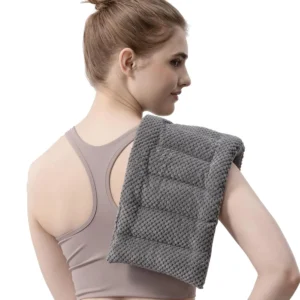 This weighted microwave heating pad provides moist heat therapy to soothe aches and pains in your shoulders, lower back, and abdomen.