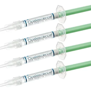 This Opalescence Mint 35% PF refill kit delivers seamless and unparalleled teeth whitening performance in a compact design, packed with features for a brighter smile.