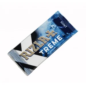 A box of 25 Rizla Fresh Mint Flavour Cards used to infuse cigarettes with a smooth menthol flavour.