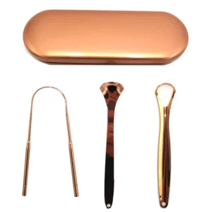 This gold tongue scraper for adults, complete with a case, effectively removes bacteria and buildup for a healthier, cleaner tongue and fresher breath as part of your oral hygiene routine.
